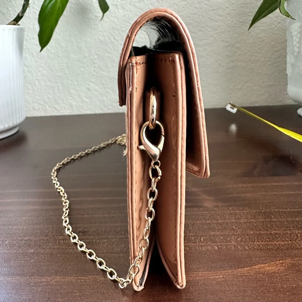 Steve Madden patent tan clutch crossbody - Picture 6 of 9